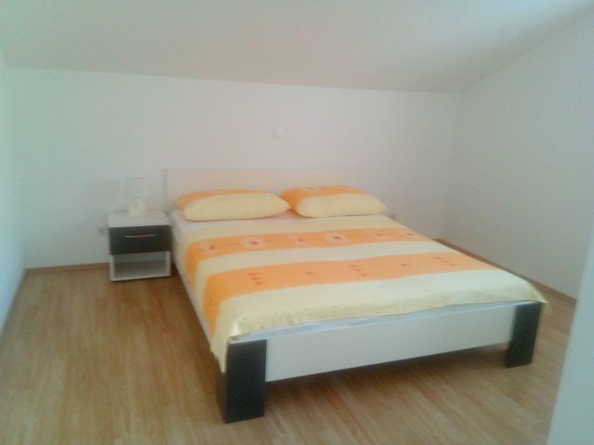 Modern Apartment Duće Екстериор снимка