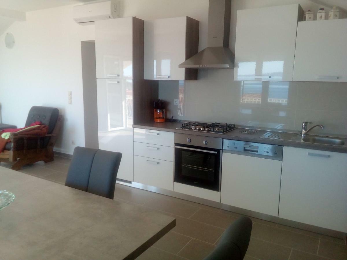 Modern Apartment Duće Екстериор снимка