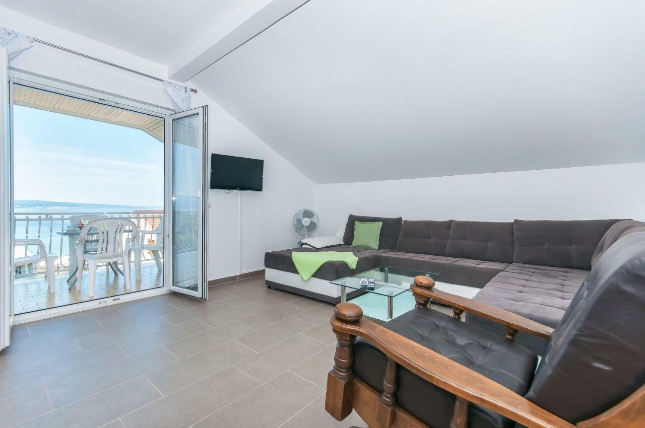 Modern Apartment Duće Екстериор снимка